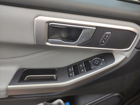 2023 Ford Explorer VI, чёрный, 2420000 рублей - вид 14