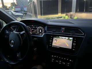 2017 Volkswagen Tiguan II, коричневый, 2380000 рублей, вид 2