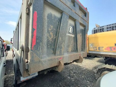 2024 Shacman (Shaanxi) SX3318, красный, 3270150 рублей, вид 4