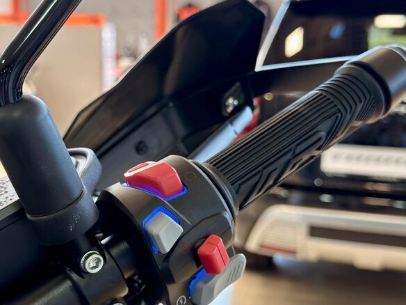 2026 Benelli TRK 502 X, белый, 659000 рублей - вид 13