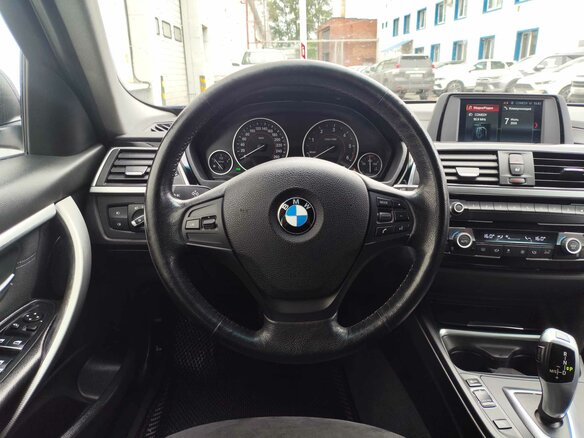 2019 BMW 3 серии 318d VI (F3x) Рестайлинг, синий, 1600000 рублей - вид 18