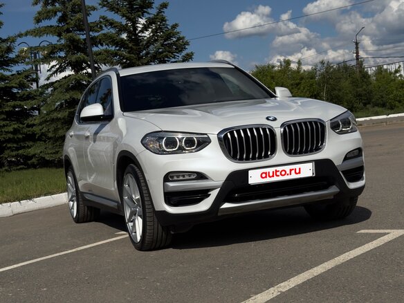 2019 BMW X3 20i xDrive III (G01), белый, 3900000 рублей - вид 4