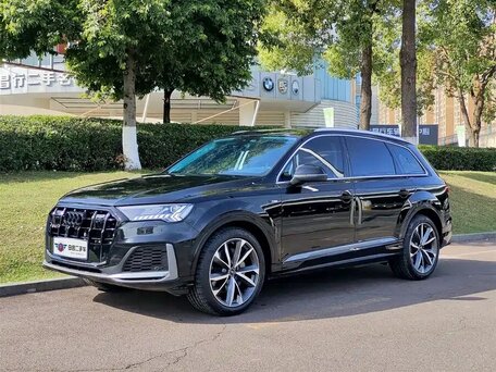 2024 Audi Q7 55 TFSI II (4M) Рестайлинг, чёрный, 9815000 рублей, вид 1