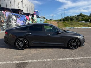2020 Kia K5 III, серый, 2750000 рублей, вид 3