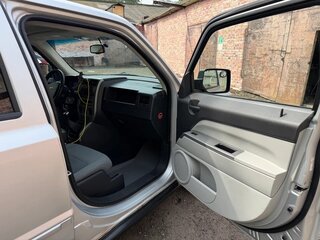 2007 Jeep Liberty (Patriot), серебристый, 625000 рублей, вид 5
