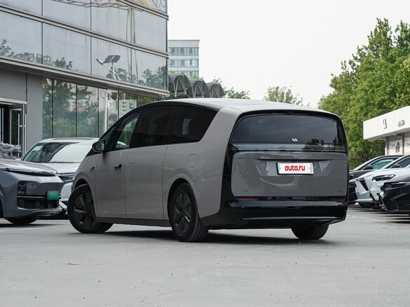 2026 Li Auto (Lixiang) Mega, серый, 11200000 рублей - вид 7