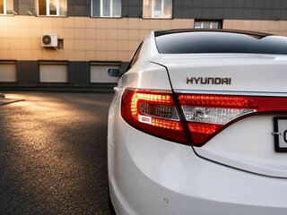 2011 Hyundai Azera II, белый, 1300000 рублей, вид 1