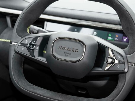 2026 Lynk & Co 10 38.2 kWh, зелёный, 5900000 рублей, вид 5