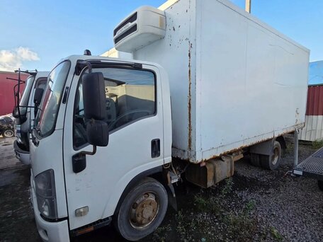2013 Isuzu Elf (N-series), белый, 1600000 рублей, вид 2