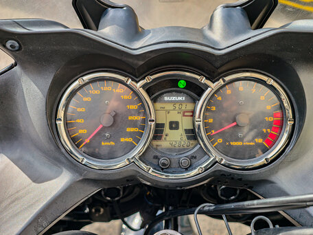 2008 Suzuki V-Strom 1000, серебристый, 440000 рублей, вид 2