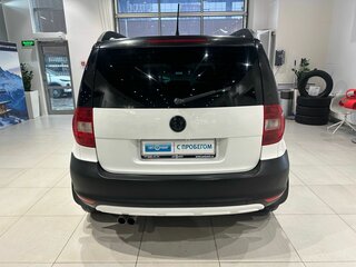 2012 Skoda Yeti I, белый, 575000 рублей, вид 5