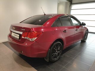 2011 Chevrolet Cruze I, красный, 339000 рублей, вид 4
