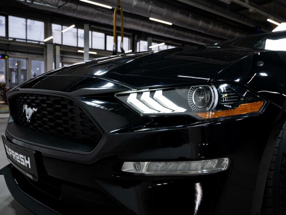 2018 Ford Mustang VI Рестайлинг, чёрный, 3449000 рублей - вид 8