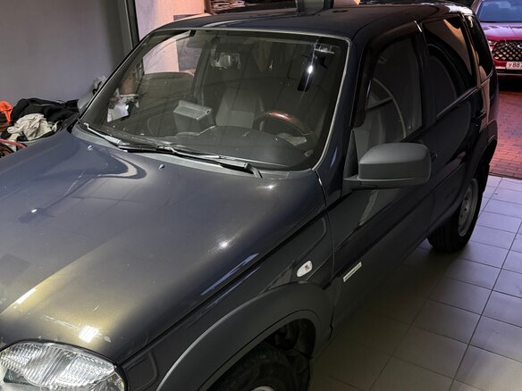 2013 Chevrolet Niva I Рестайлинг, коричневый, 600000 рублей - вид 3