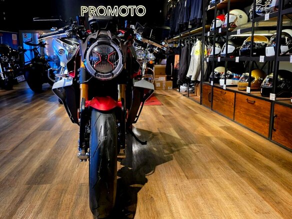 2019 MV Agusta Brutale 1000, красный, 3290000 рублей - вид 11