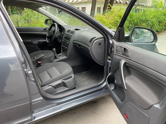 2011 Skoda Octavia II (A5) Рестайлинг, серый, 575000 рублей - вид 9