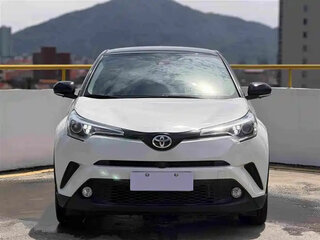 2022 Toyota C-HR I Рестайлинг, белый, 1580500 рублей, вид 2