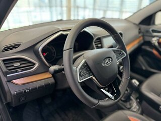 2026 Lada (ВАЗ) Vesta Cross I Рестайлинг (NG), чёрный, 1903000 рублей, вид 5
