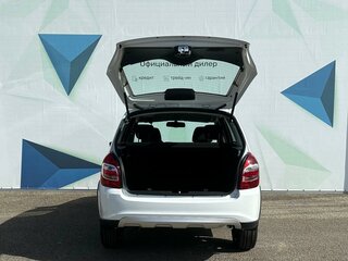 2026 Lada (ВАЗ) Granta Cross I Рестайлинг, белый, 1196000 рублей, вид 5