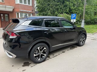2022 Kia Sportage V, чёрный, 3450000 рублей, вид 3
