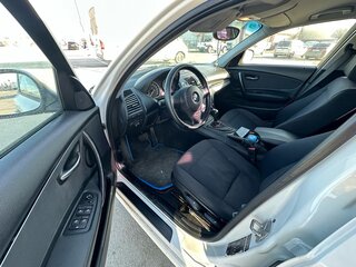 2010 BMW 1 серии 118i I (E81/E82/E87/E88) Рестайлинг, белый, 850000 рублей, вид 5