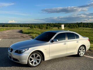 2007 BMW 5 серии 530xi V (E60/E61), серебристый, 1500000 рублей, вид 3
