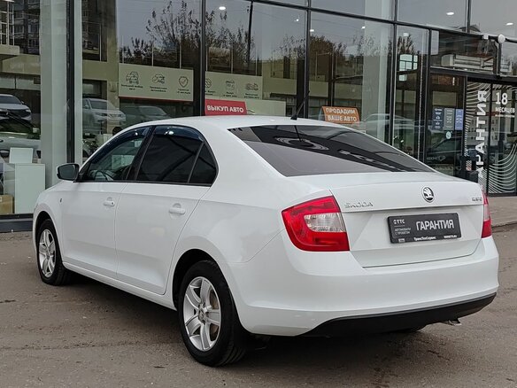 2015 Skoda Rapid I, белый, 1030000 рублей - вид 6