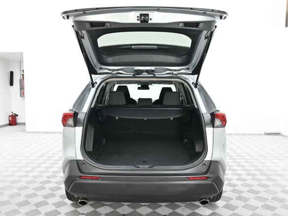 2021 Toyota RAV4 V (XA50), серый - вид 4