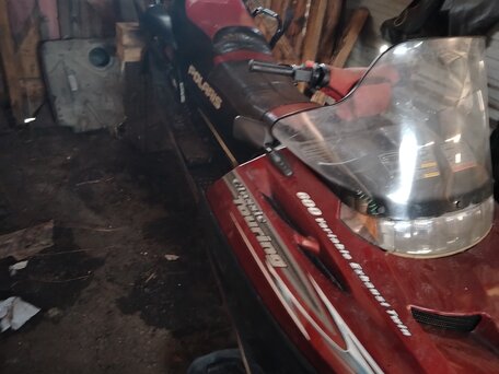 2000 Polaris 600 Classic, красный, 450000 рублей, вид 2