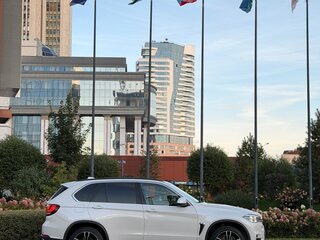 2014 BMW X5 25d III (F15), белый, 3250000 рублей, вид 4