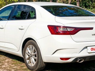 2018 Renault Megane IV, белый, 1450000 рублей, вид 5