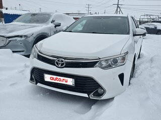 2017 Toyota Camry VII (XV50) Рестайлинг, белый, 2100000 рублей, вид 2