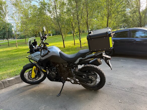 2023 Suzuki V-Strom 800DE, серый, 1100000 рублей - вид 1