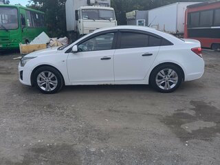 2013 Chevrolet Cruze I Рестайлинг, белый, 600000 рублей, вид 4