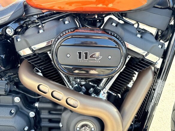 2023 Harley-Davidson Fat Bob, оранжевый, 1870000 рублей - вид 8