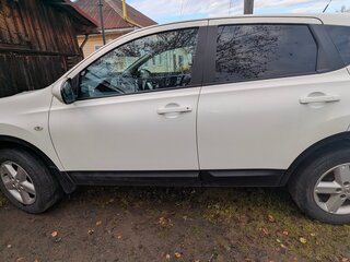2013 Nissan Qashqai I Рестайлинг, белый, 999990 рублей, вид 4