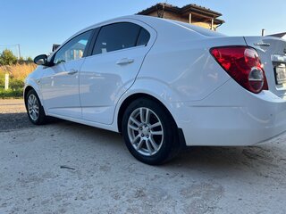 2014 Chevrolet Aveo II, белый, 1100000 рублей, вид 4