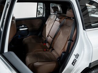 2025 Mercedes-Benz GLB 250 I (X247) Рестайлинг, белый, 7420000 рублей, вид 3