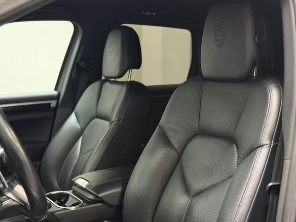 2015 Porsche Cayenne II Рестайлинг (958), чёрный, 4950000 рублей - вид 14
