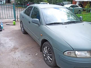2000 Mitsubishi Carisma I Рестайлинг, зелёный, 170000 рублей, вид 5