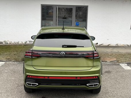 2022 Volkswagen Taigo, зелёный, 2547000 рублей, вид 5