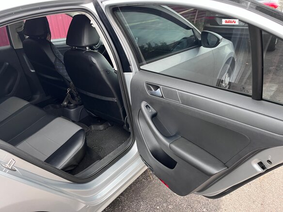 2014 Volkswagen Jetta VI, серебристый - вид 12