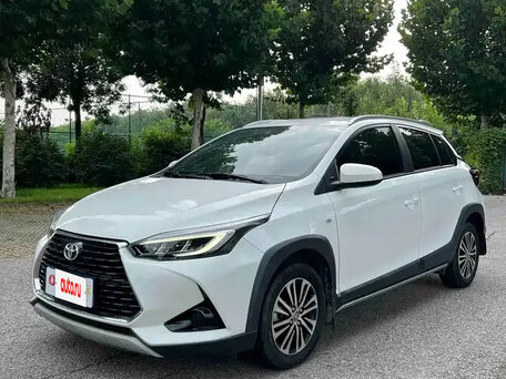 2022 Toyota Yaris L XP150 Рестайлинг, белый, 1330000 рублей, вид 1