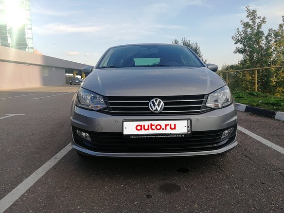 2019 Volkswagen Polo V Рестайлинг, серебристый - вид 1