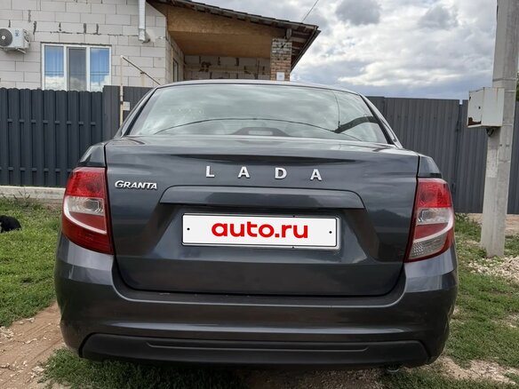 2018 Lada (ВАЗ) Granta I, серебристый, 530000 рублей - вид 3