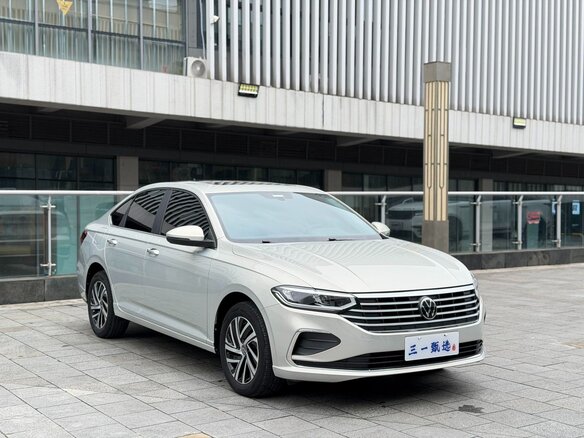 2023 Volkswagen Lavida III Рестайлинг, белый, 1120000 рублей - вид 3