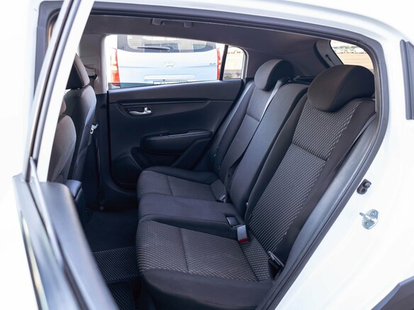 2018 Kia Rio X-Line IV, белый, 1495000 рублей - вид 33
