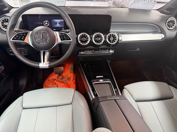 2025 Mercedes-Benz EQB 260 I Рестайлинг, серебристый, 4130000 рублей - вид 15