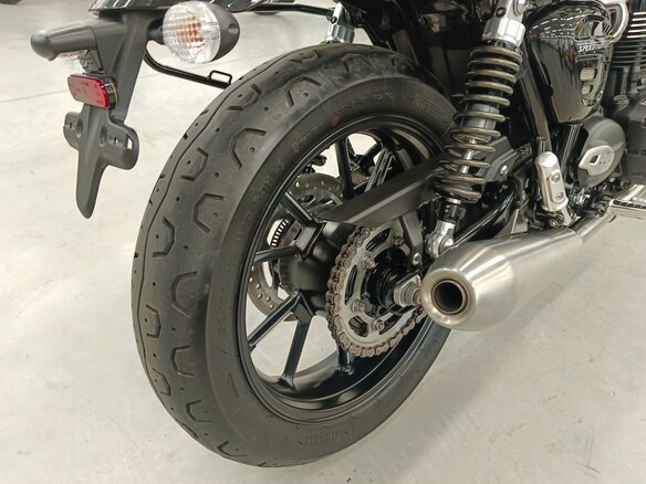 2023 Triumph Speed Twin, чёрный, 960000 рублей - вид 13