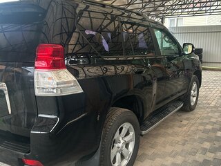 2013 Toyota Land Cruiser Prado 150 Series, чёрный, 2900000 рублей, вид 2